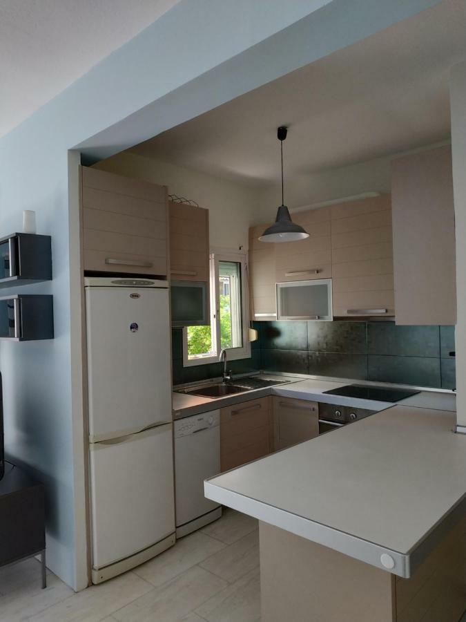 Epavlis Apartment Néa Péramos Eksteriør bilde