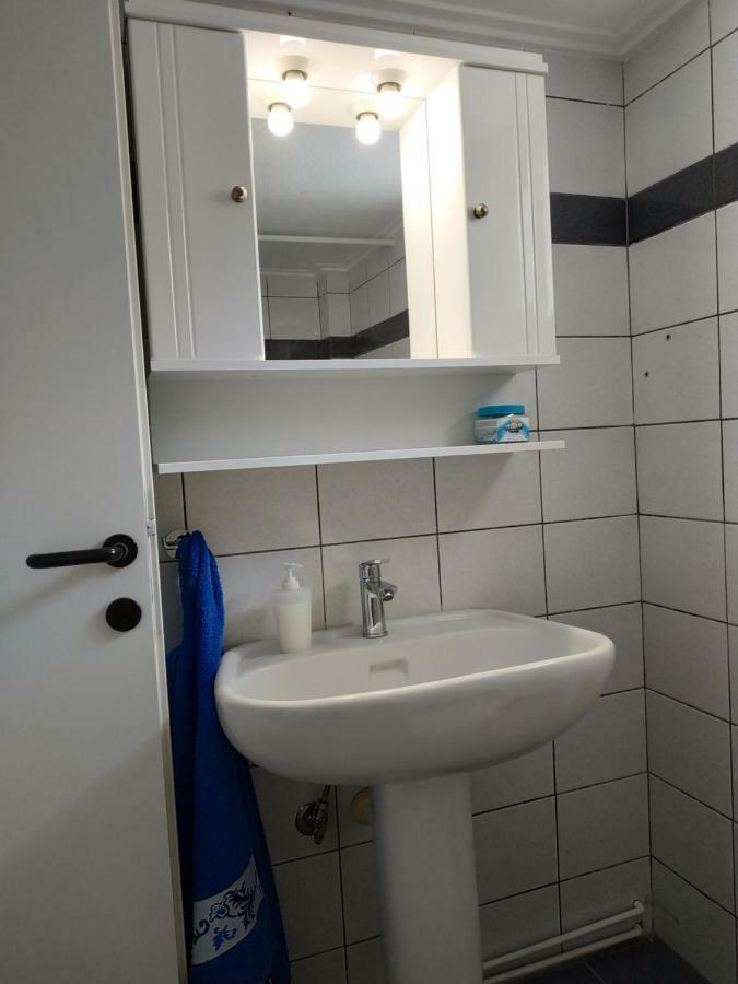 Epavlis Apartment Néa Péramos Eksteriør bilde